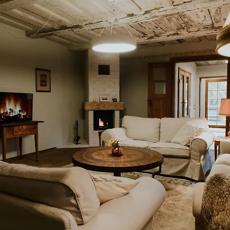 Villa Kaleju Ielas Rezidence: Talsu Vecpilsetas Perle